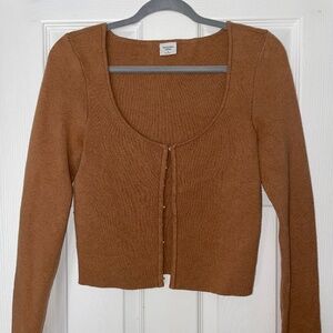 Dark Tan Abercrombie & Fitch Hook and eye Long Sleeve sweater, size S